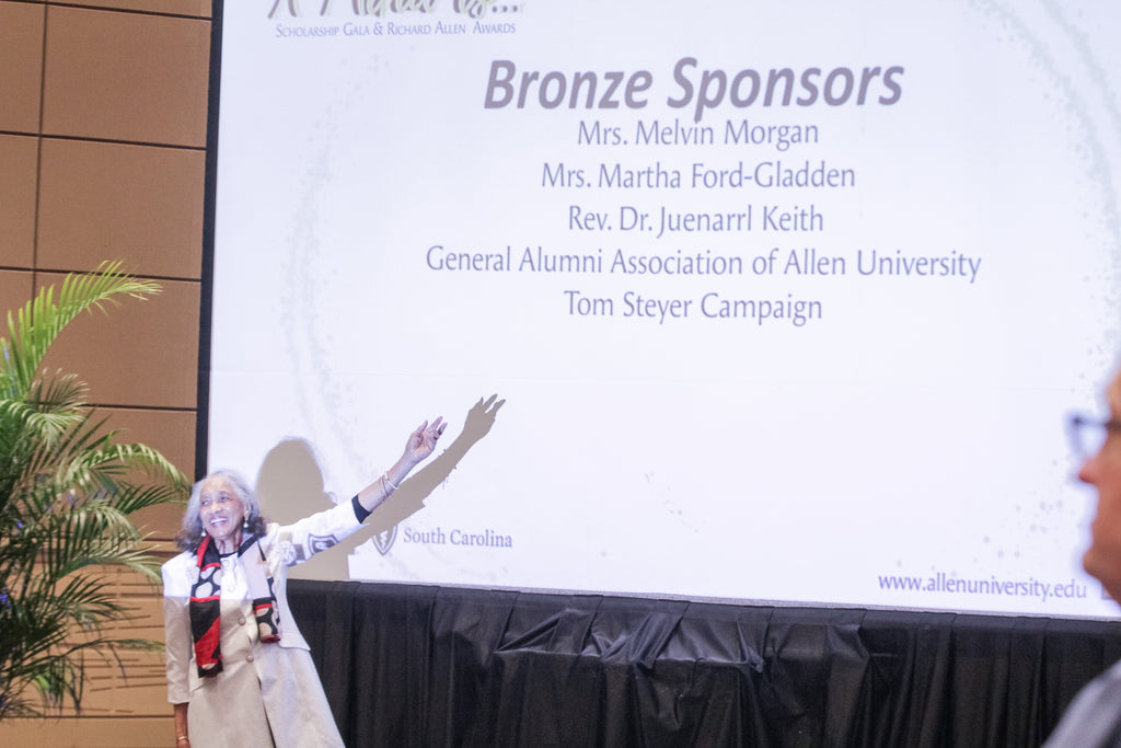 Presentation decks (PowerPoint / Google Slides) (up to 10 slides)